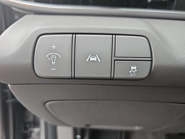 Used 2023 Hyundai Elantra SEL w/ Convenience Package FWD image 31
