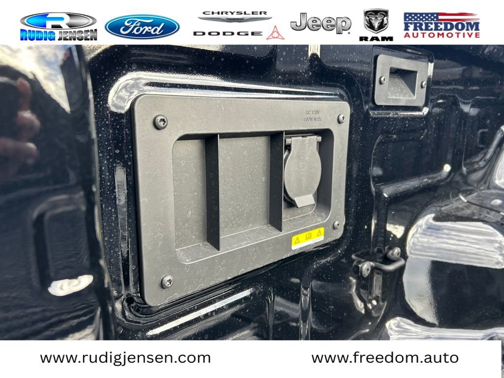 New 2025 Ford Ranger XLT w/ Equipment Group 301A High image 9