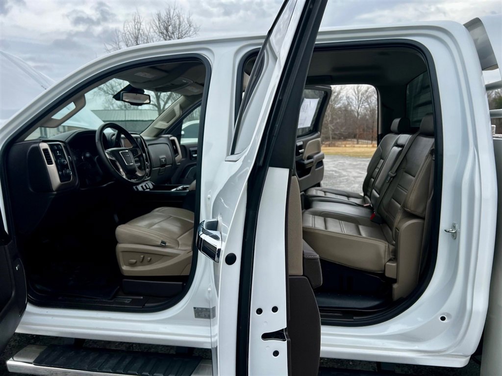 Used 2015 GMC Sierra 3500 Denali w/ Duramax Plus Package image 23