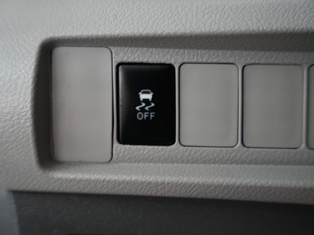 Used 2015 Toyota Sienna LE image 44