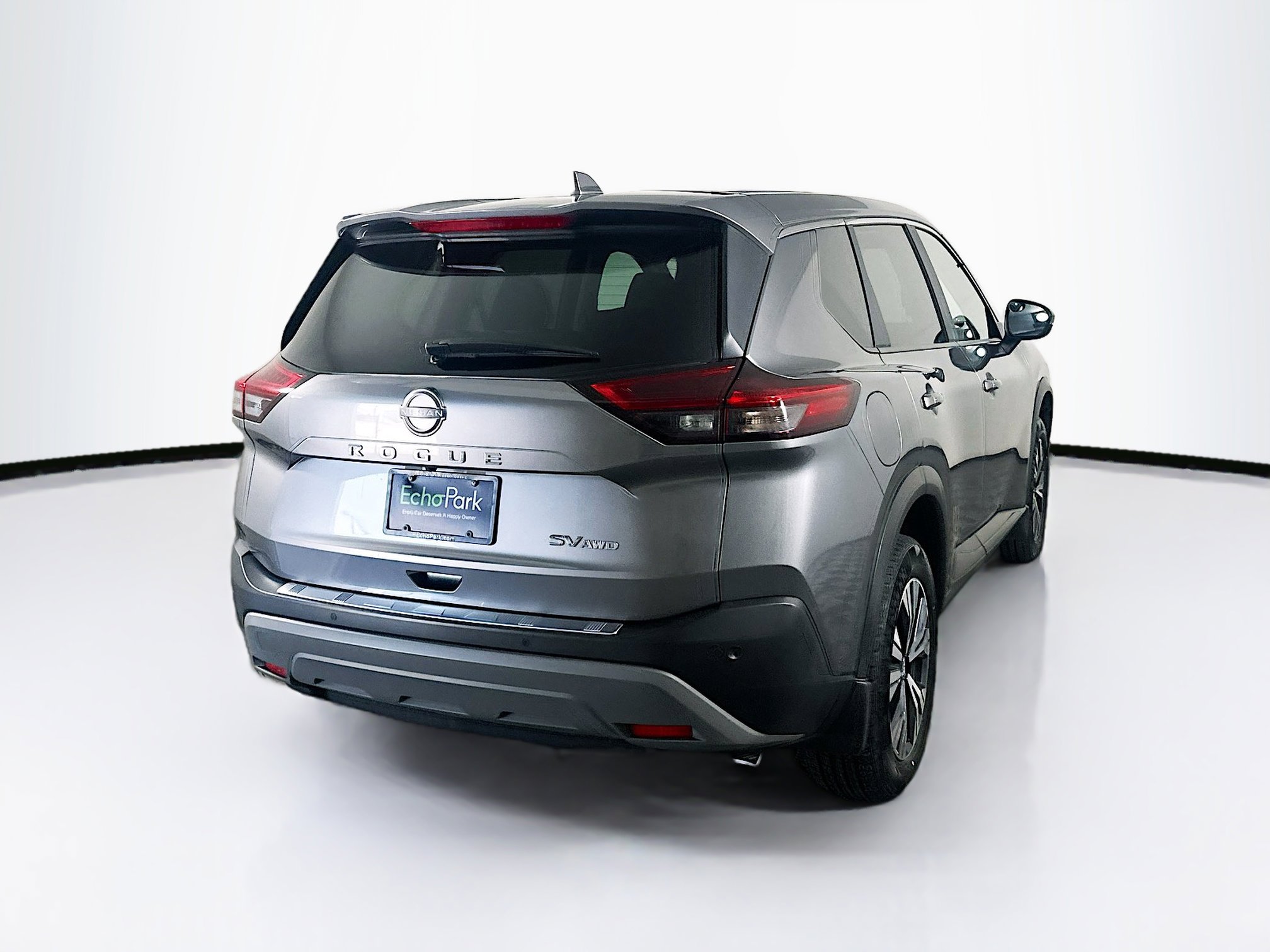 Used 2023 Nissan Rogue SV image 9