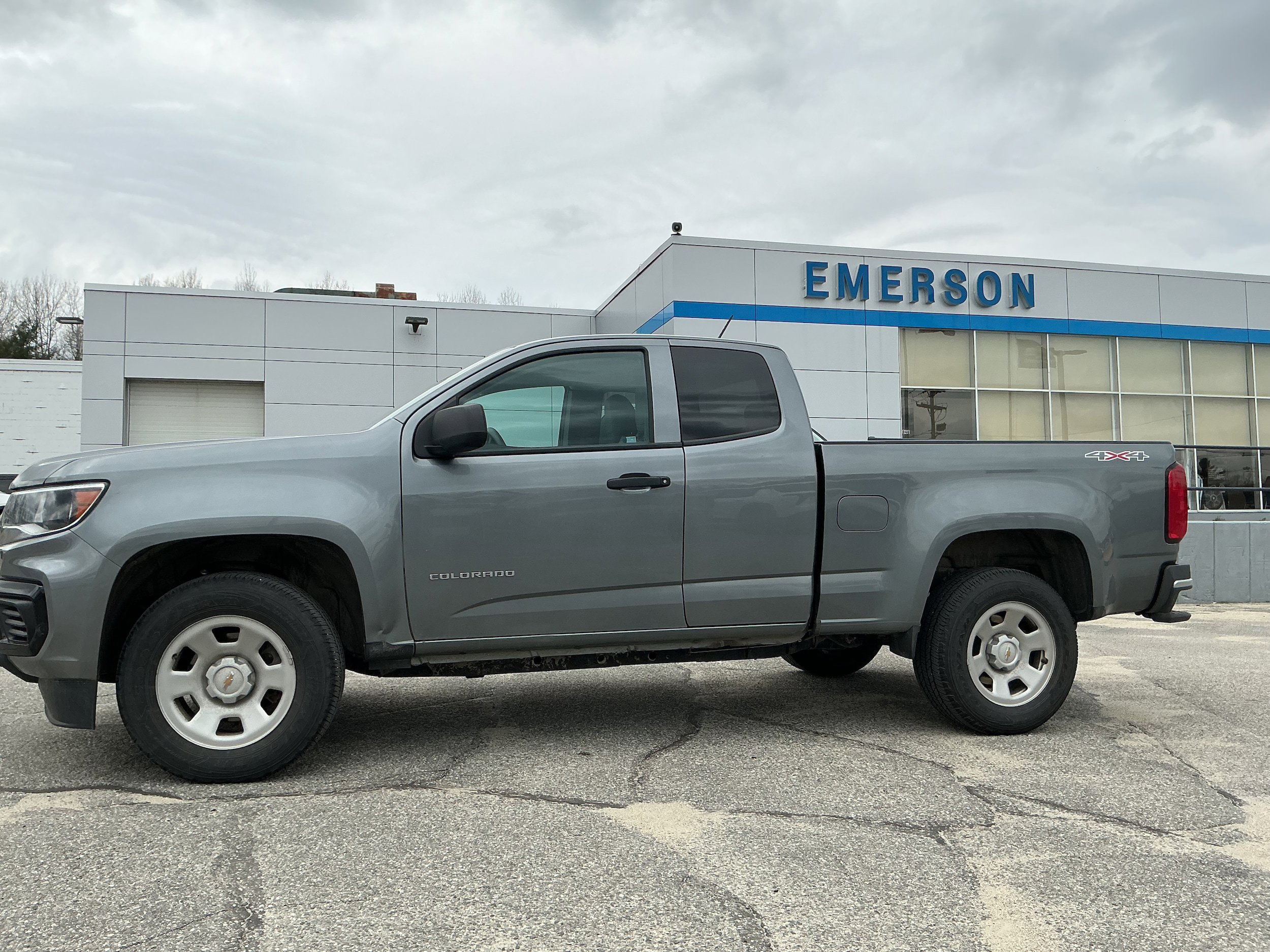 Certified 2022 Chevrolet Colorado W/T w/ WT Convenience Package AWD/4WD image 5