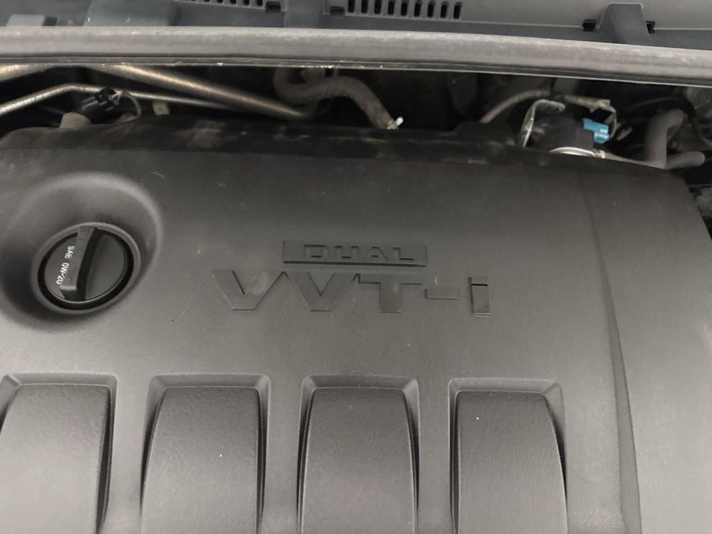 Used 2015 Toyota Corolla LE FWD image 36