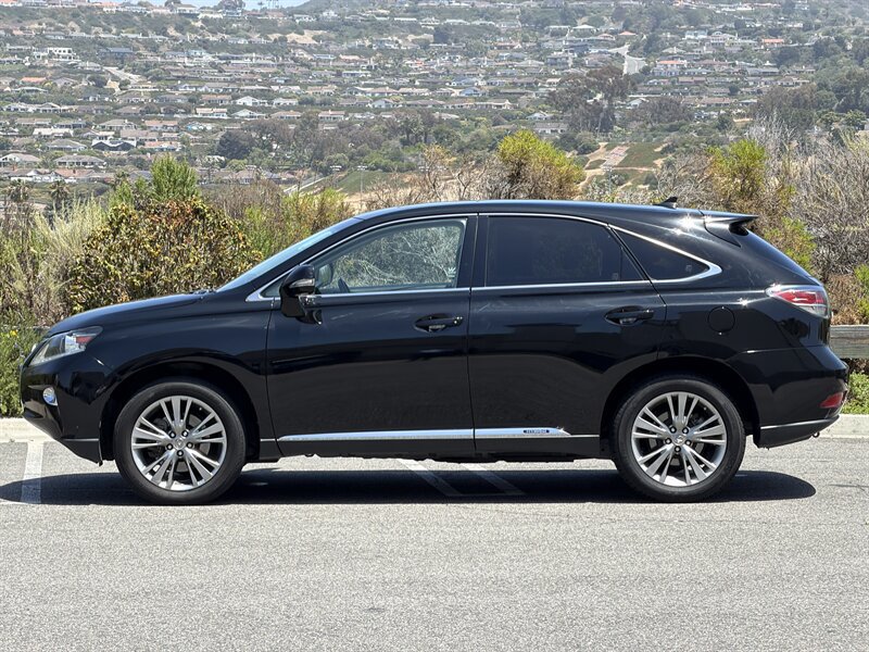 Used 2013 Lexus RX 450h FWD w/ Navigation Pkg image 3