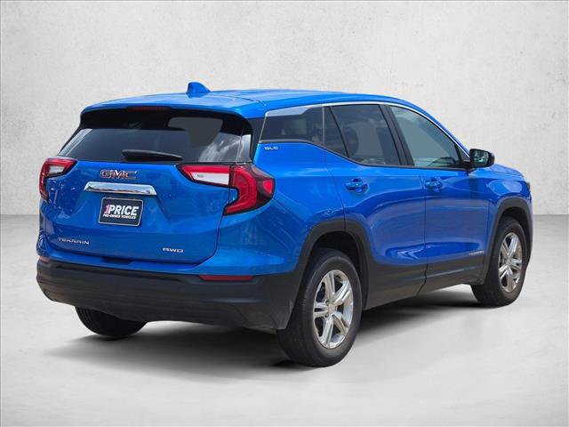 Used 2024 GMC Terrain SLE AWD/4WD image 5