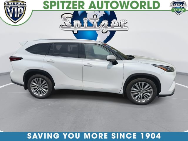 Used 2024 Toyota Highlander Platinum AWD/4WD image 10