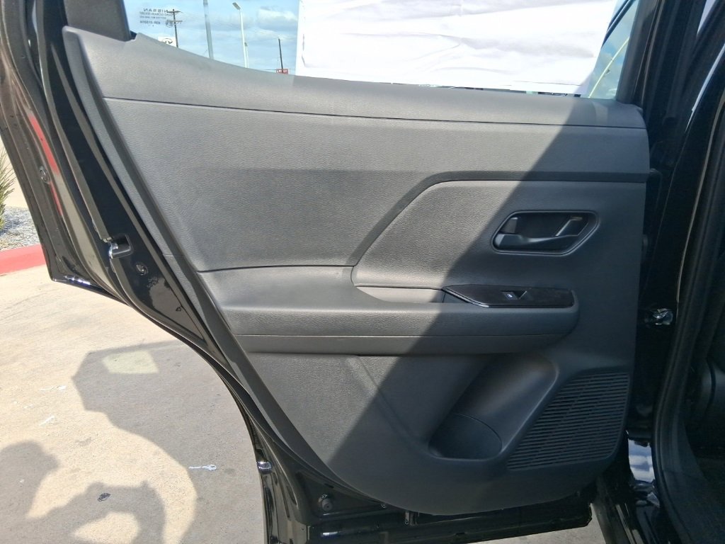 New 2026 Nissan Kicks S image 22