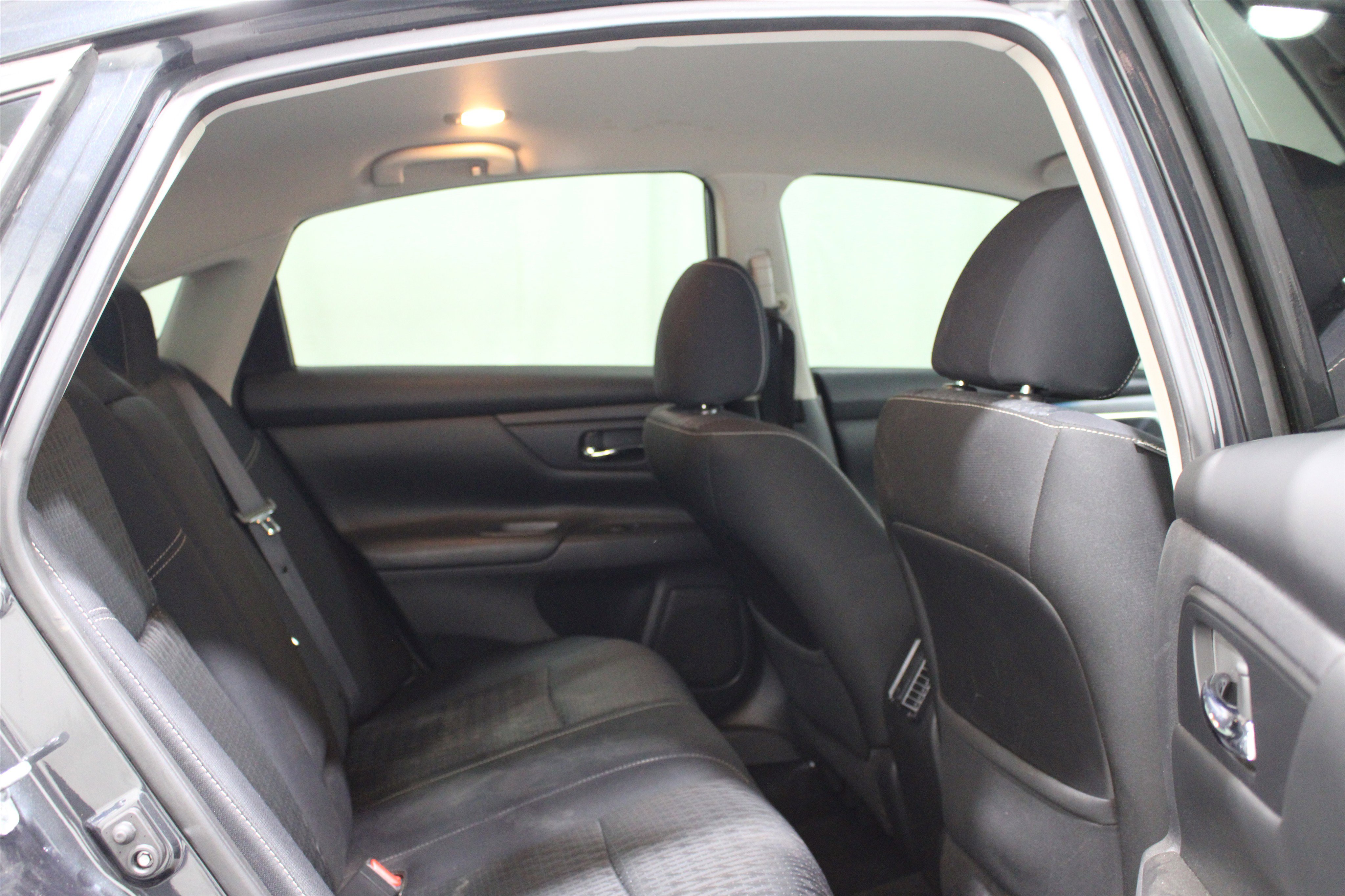 Used 2017 Nissan Altima 2.5 S w/ Power Driver Seat Package image 19