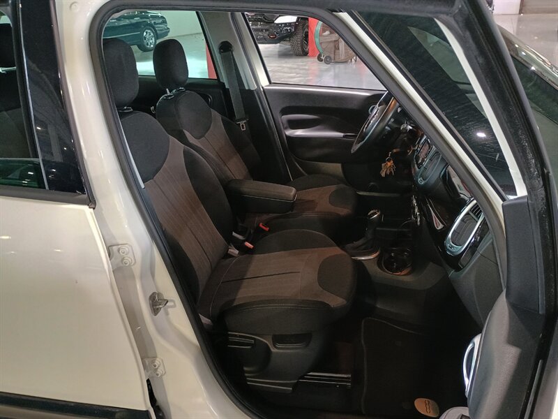 Used 2015 FIAT 500L Trekking FWD image 30