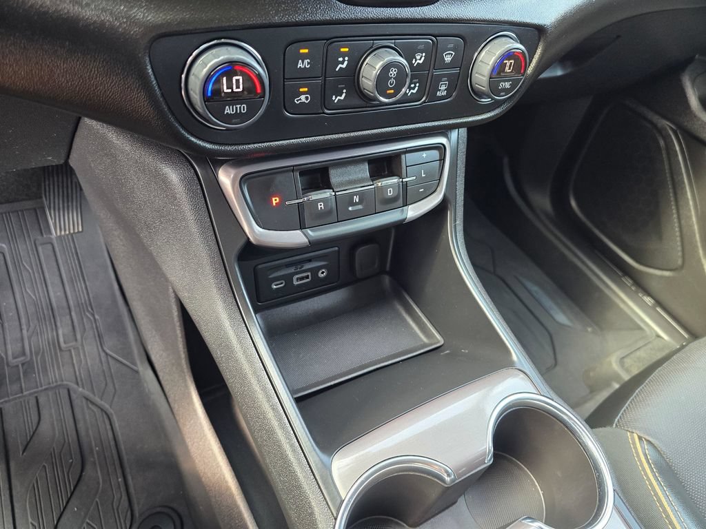 Used 2024 GMC Terrain AT4 w/ LPO, Floor Liner Package AWD/4WD image 23