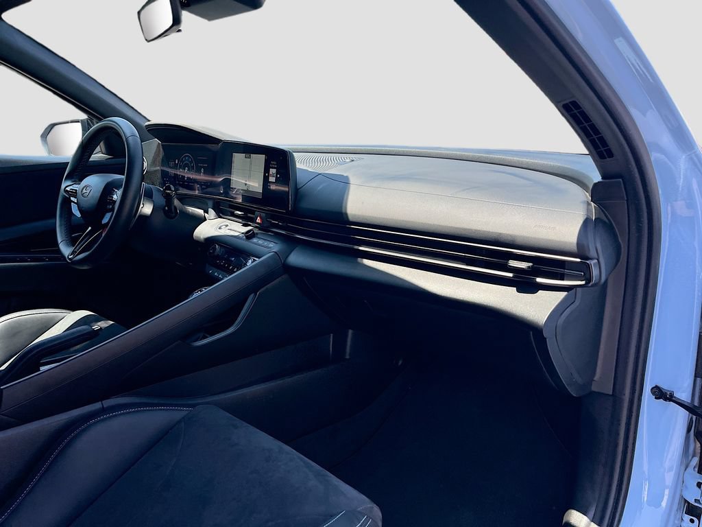 Used 2025 Hyundai Elantra N FWD image 31
