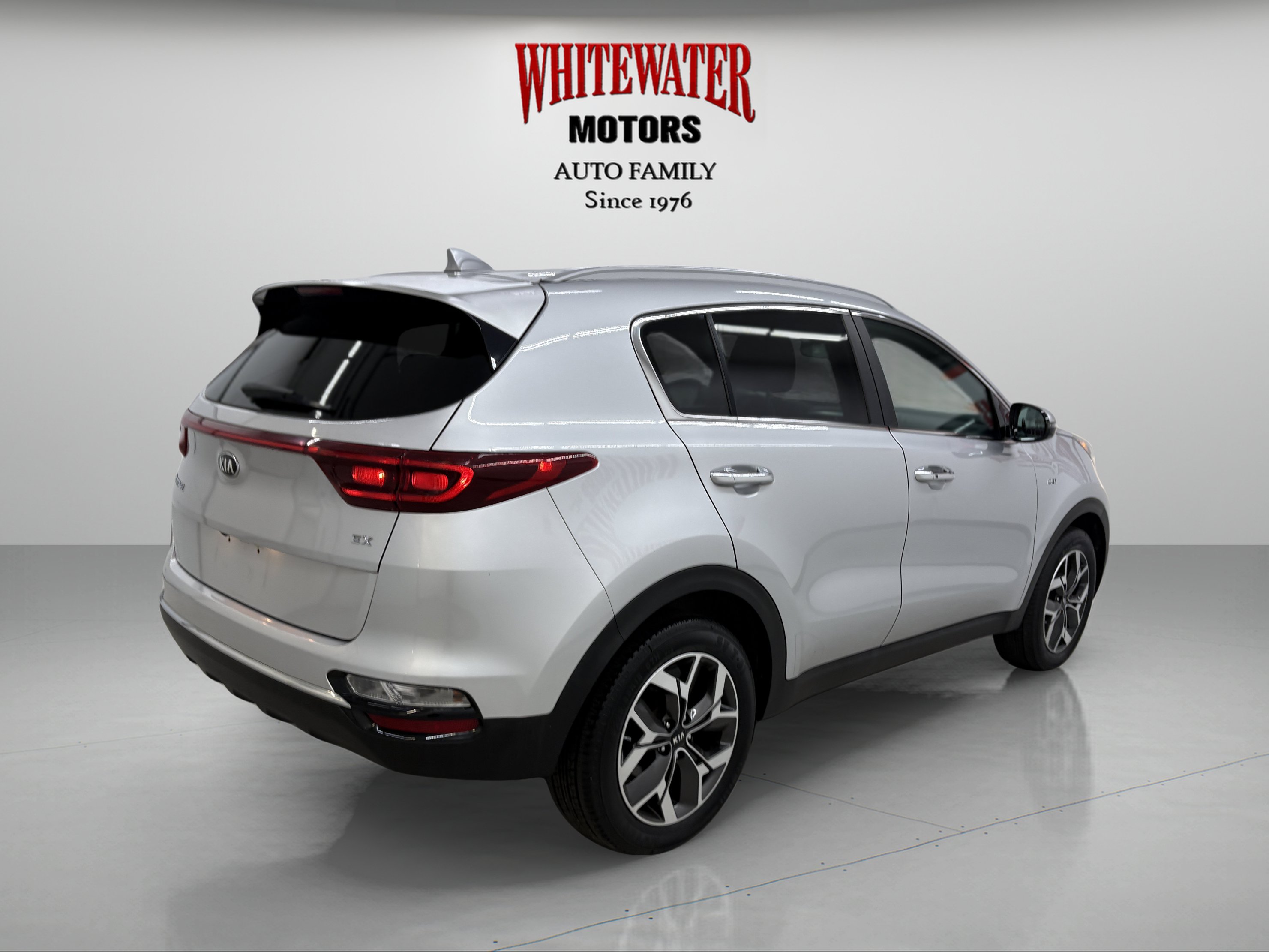 Used 2021 Kia Sportage EX AWD/4WD image 4