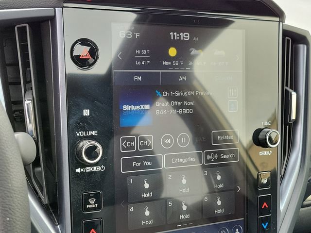 Used 2025 Subaru Forester Limited AWD/4WD image 14