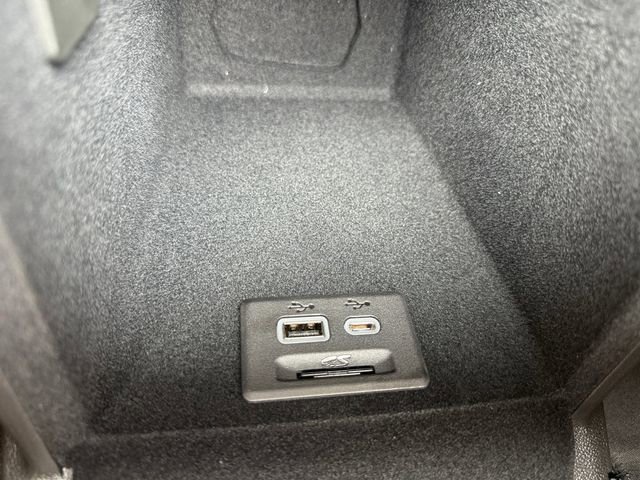 Used 2026 Cadillac XT5 Premium Luxury w/ Driver Assist Package image 6