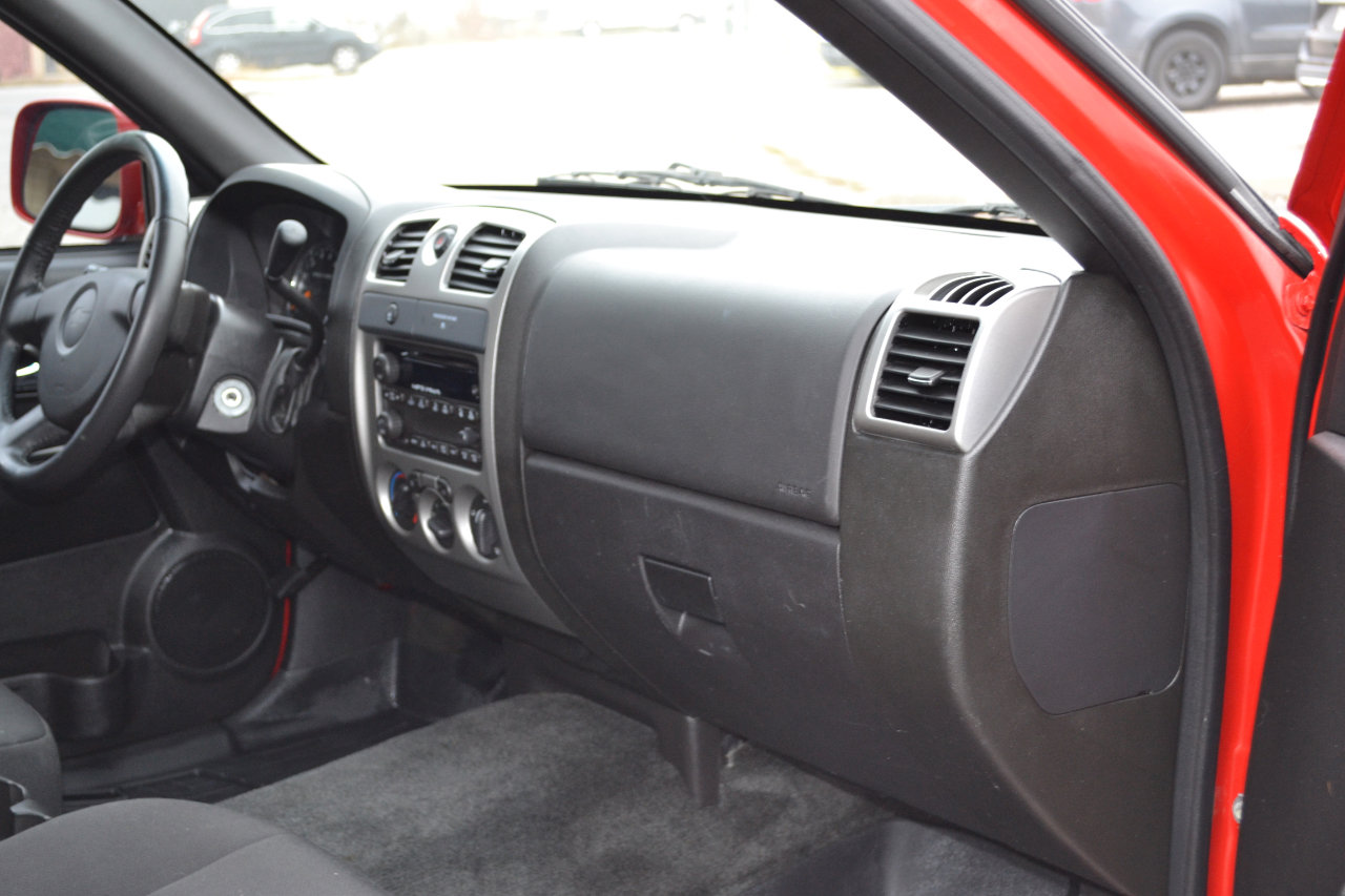 Used 2011 Chevrolet Colorado LT image 29