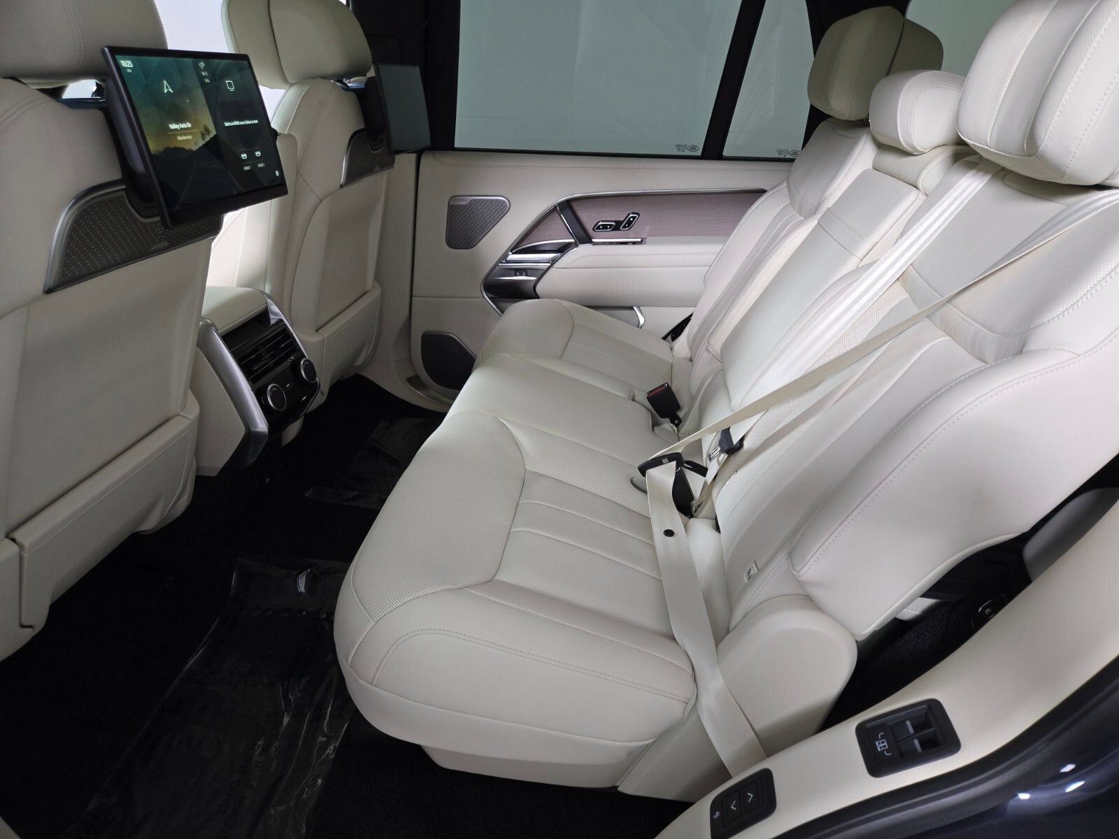 New 2026 Land Rover Range Rover Long Wheelbase Autobiography AWD/4WD image 5