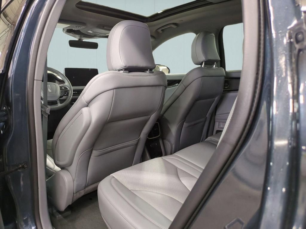 Certified 2021 Lincoln Nautilus Reserve w/ Equipment Group 201A image 28