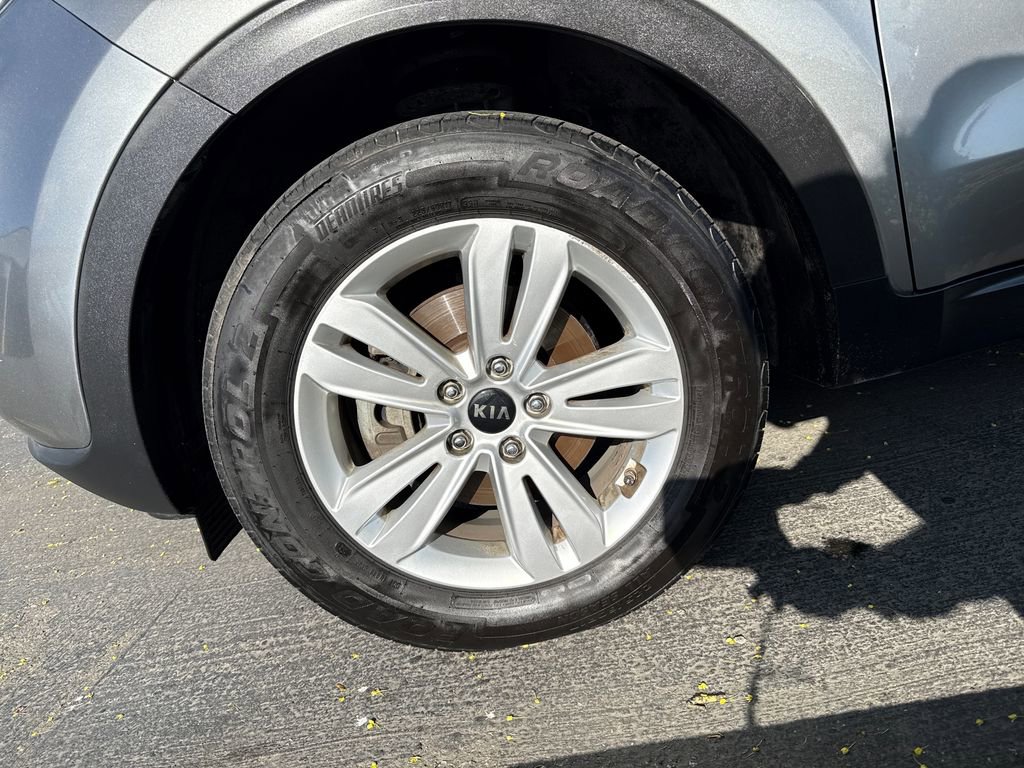 Used 2019 Kia Sportage LX AWD/4WD image 11