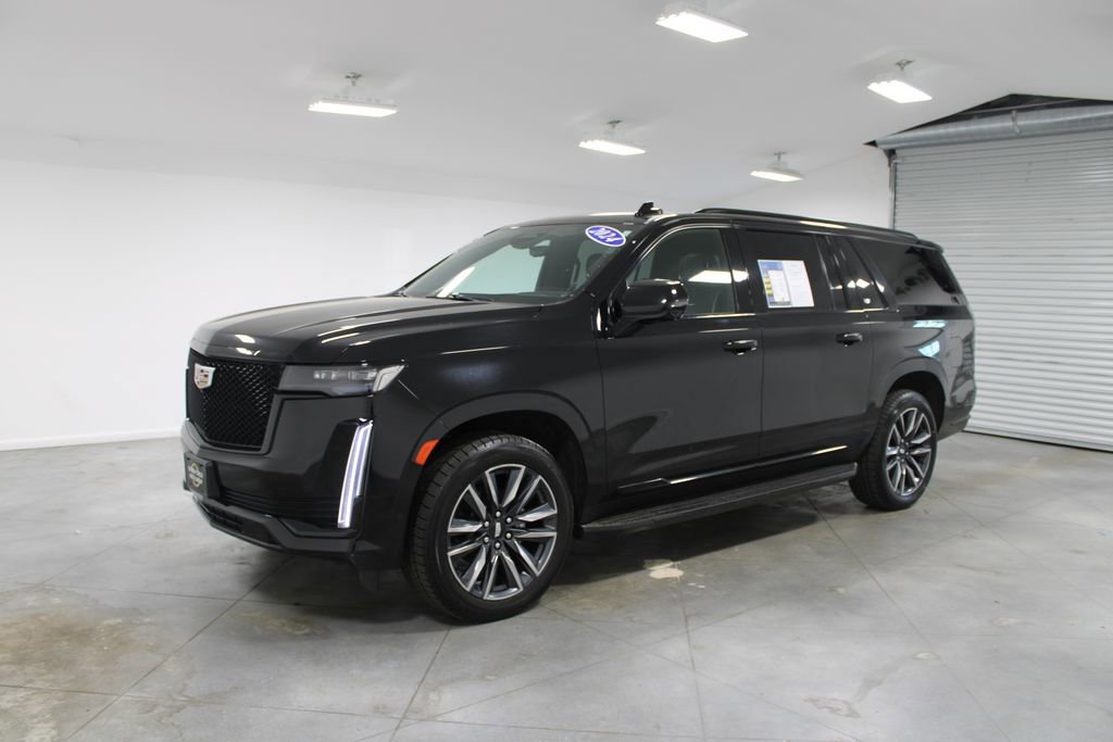 Used 2024 Cadillac Escalade ESV Sport RWD image 4
