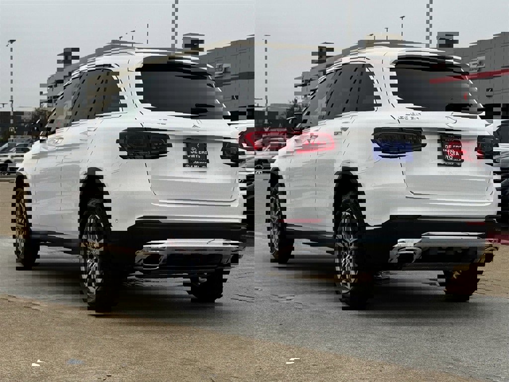 Used 2022 Mercedes-Benz GLC 300 image 7