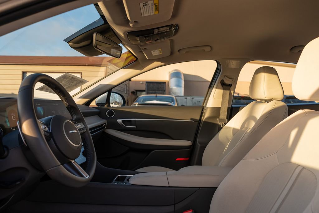 Used 2025 Hyundai Sonata SEL image 23