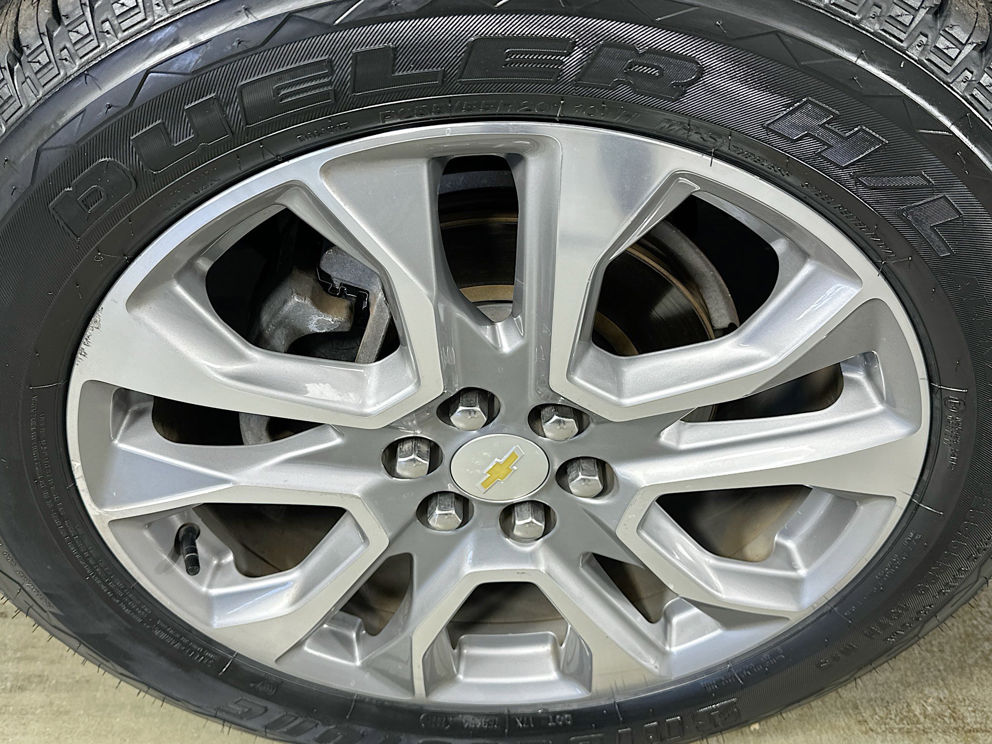 Used 2019 Chevrolet Traverse Premier w/ Driver Confidence II Package image 33