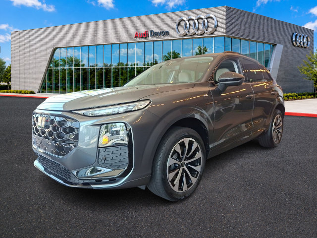 New 2026 Audi Q3 quattro 2.0T AWD/4WD image 2