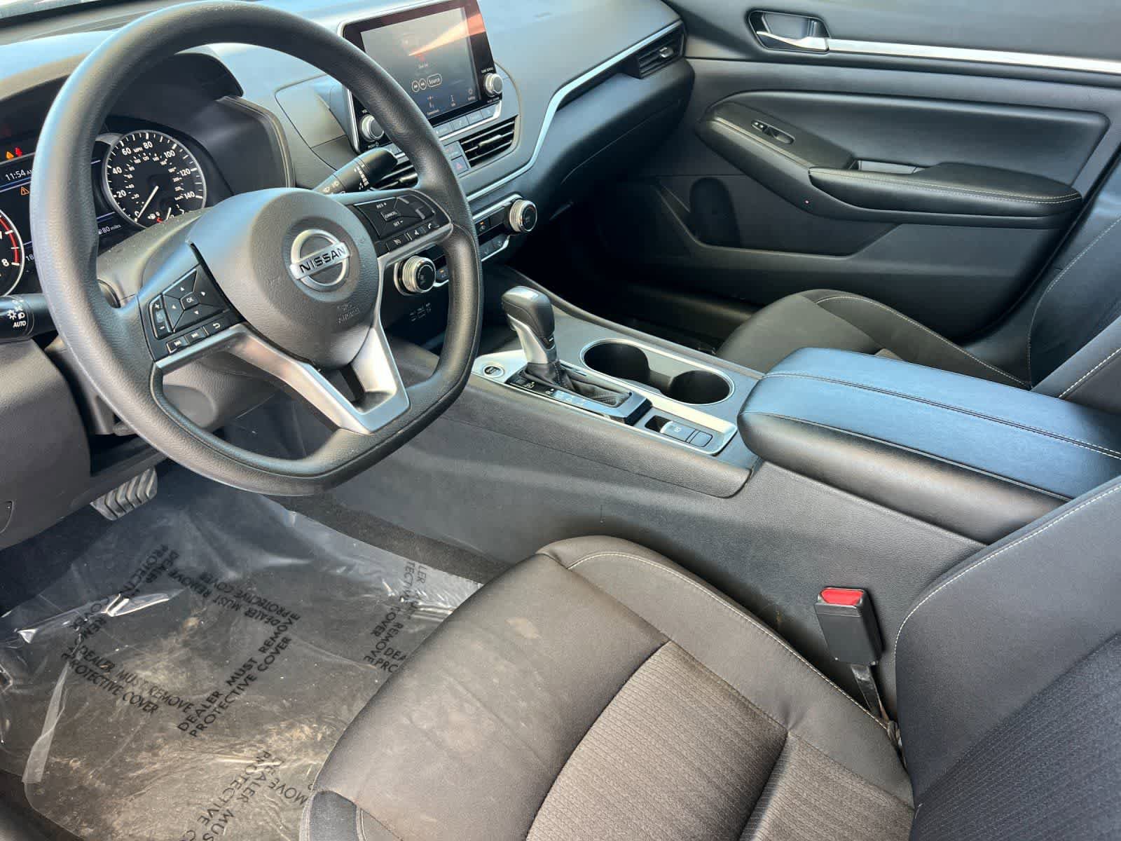 Used 2022 Nissan Altima 2.5 SV AWD/4WD image 12