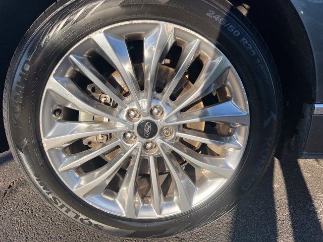 Used 2020 Ford Edge Titanium w/ Equipment Group 301A AWD/4WD image 16