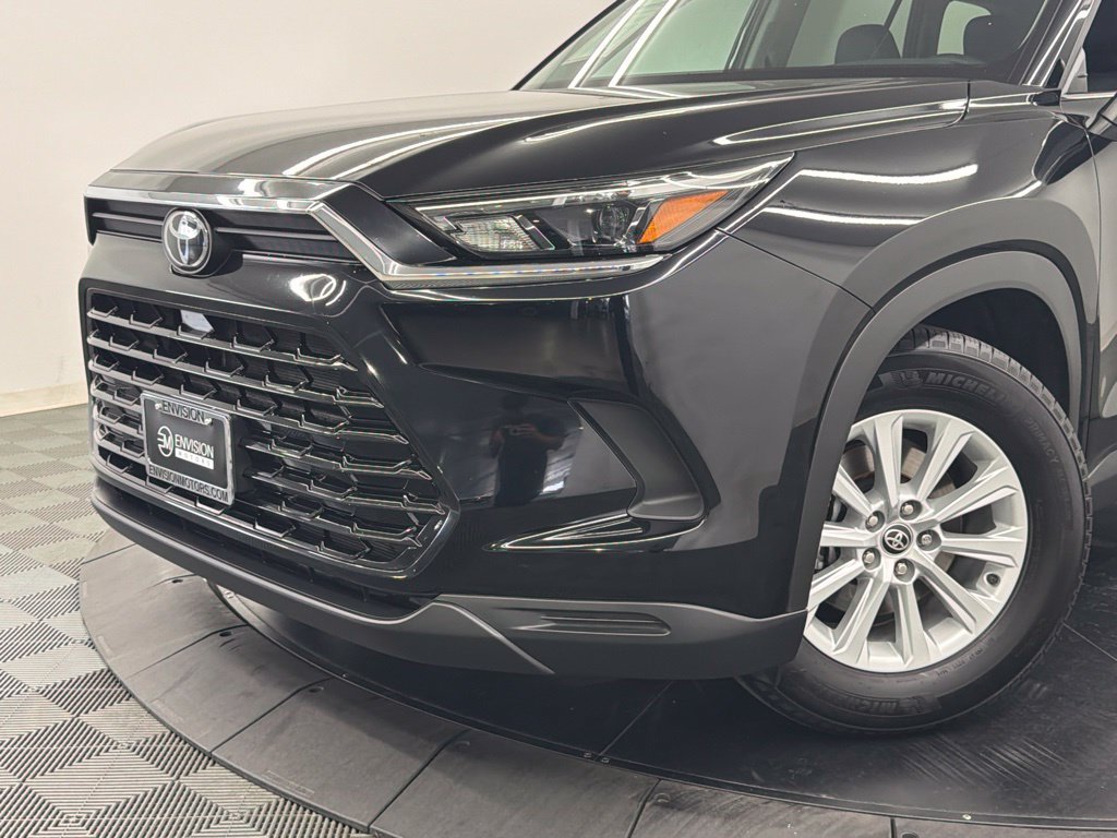 Certified 2026 Toyota Grand Highlander FWD image 4