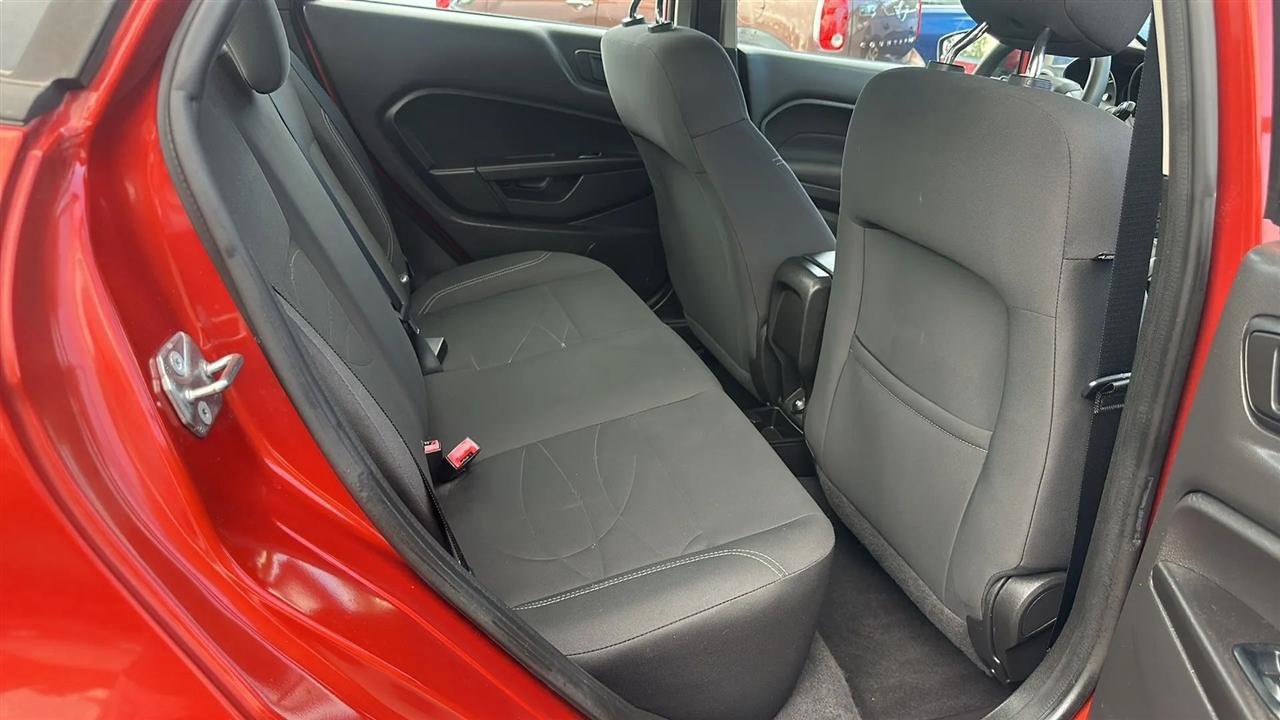Used 2018 Ford Fiesta SE FWD image 34