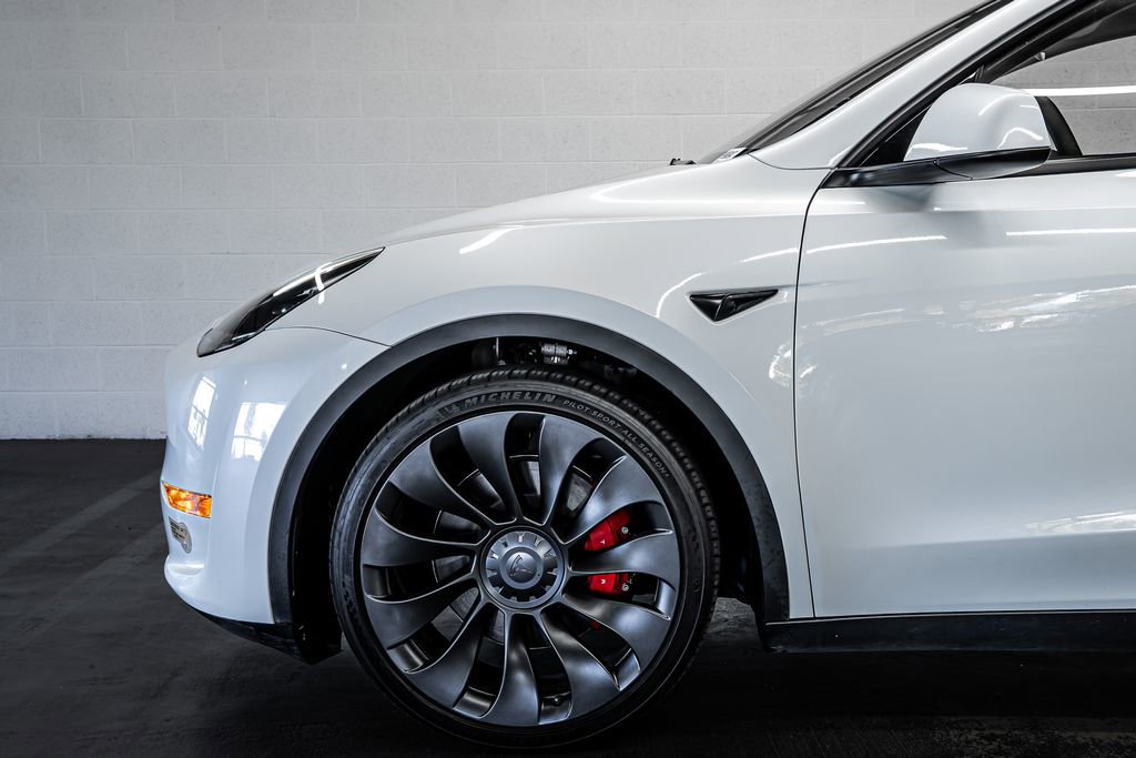 Used 2023 Tesla Model Y Performance AWD/4WD image 12