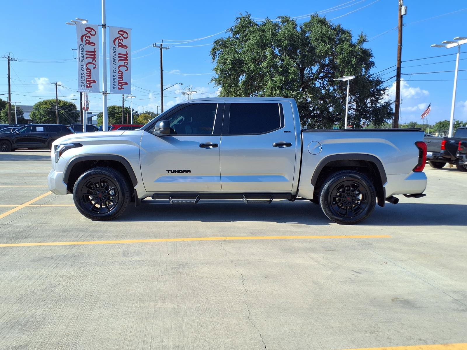 Used 2025 Toyota Tundra SR5 RWD image 7