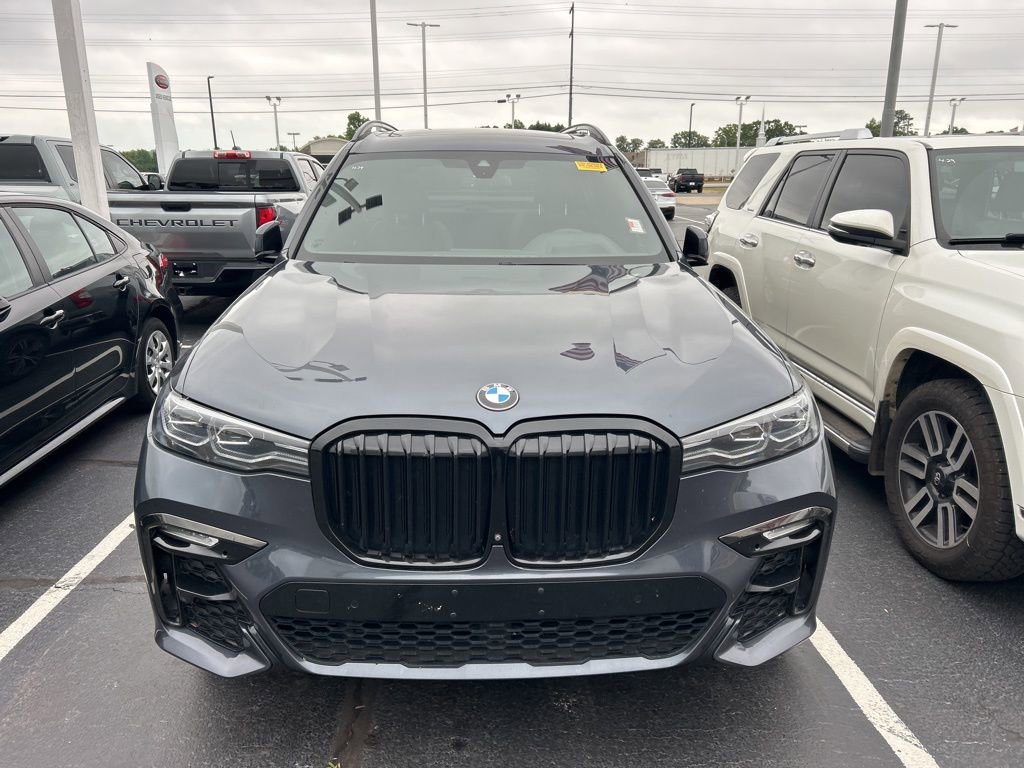 Used 2021 BMW X7 xDrive40i w/ M Sport Package AWD/4WD image 14