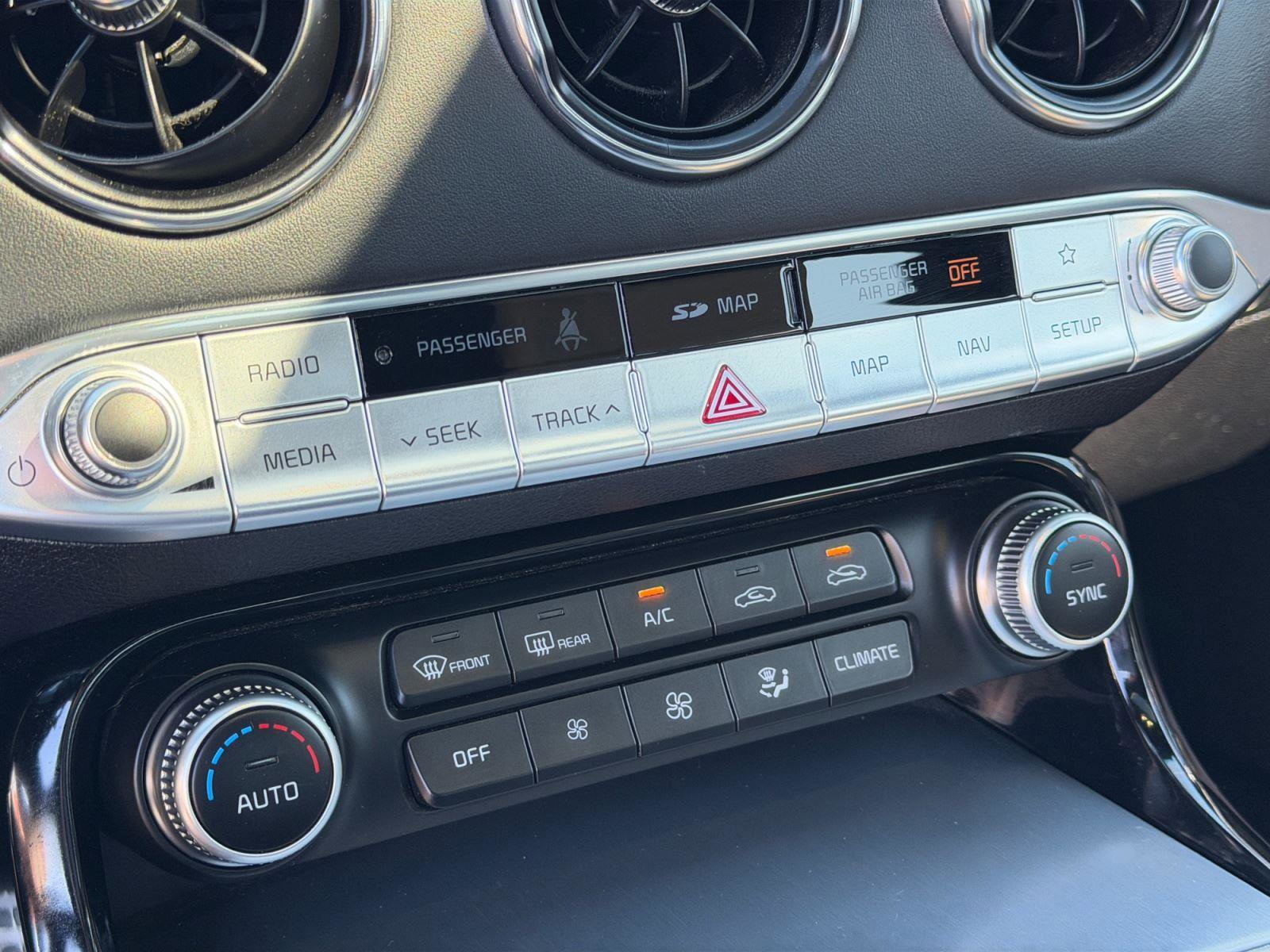 Used 2019 Kia Stinger GT2 image 25