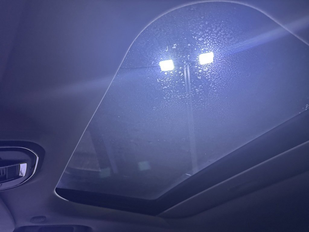 Used 2024 Jeep Grand Cherokee Laredo X image 12