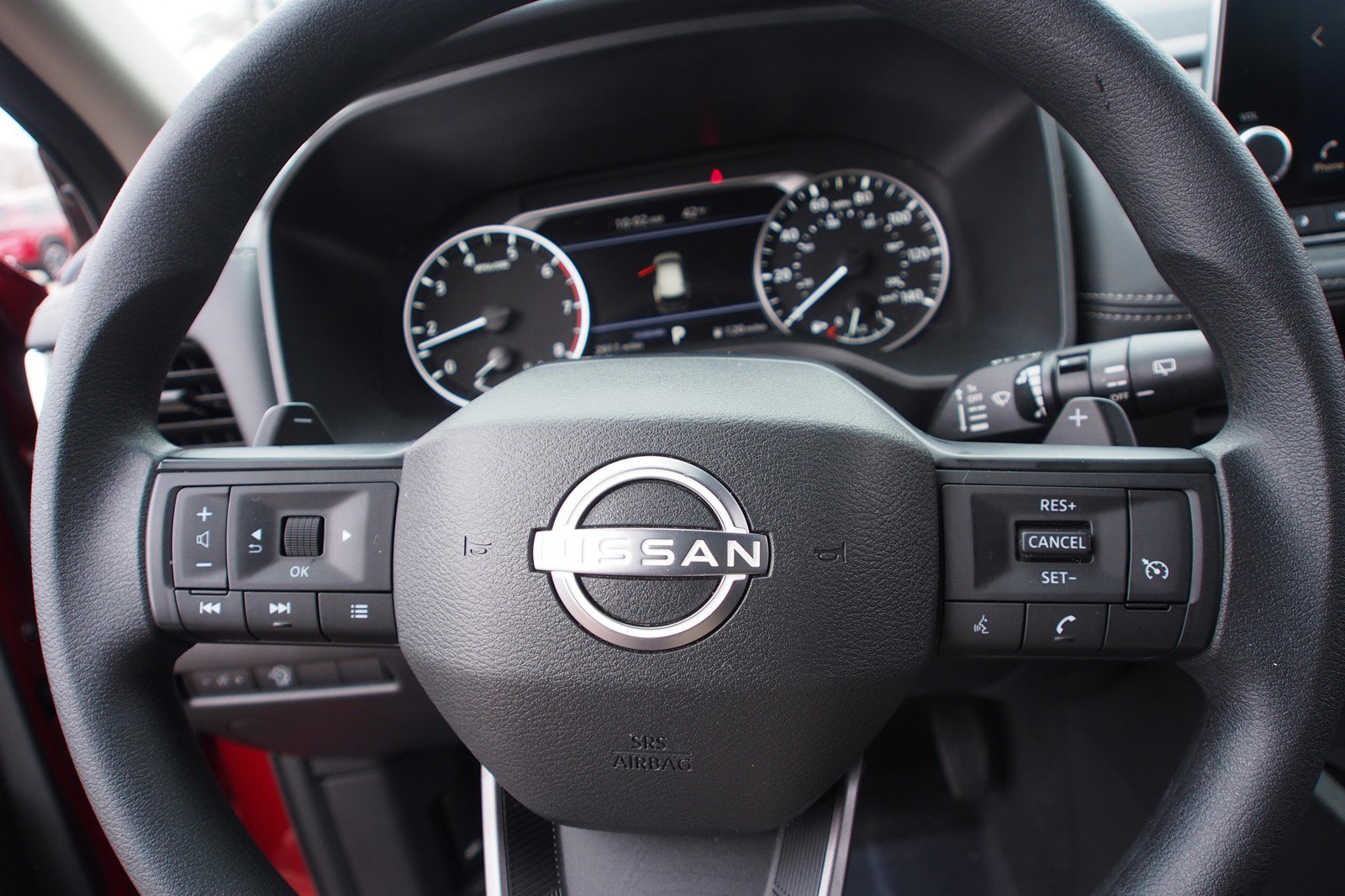 Used 2025 Nissan Rogue S image 21