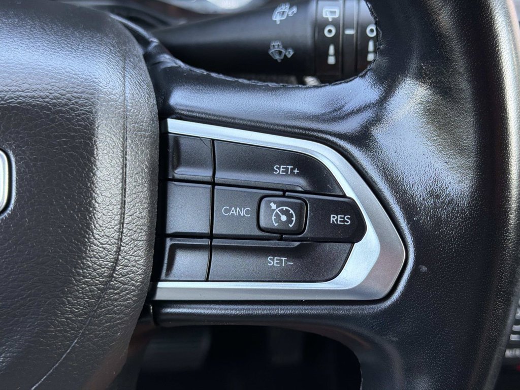 Used 2022 Jeep Compass Latitude w/ Sun and Sound Group AWD/4WD image 32
