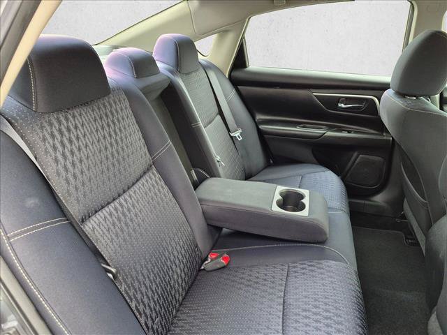 Used 2016 Nissan Altima 2.5 SV FWD image 18