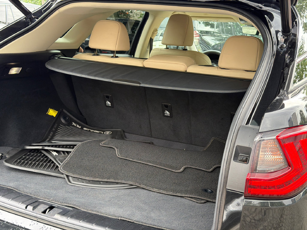 Used 2021 Lexus RX 350 FWD w/ Accessory Package image 9