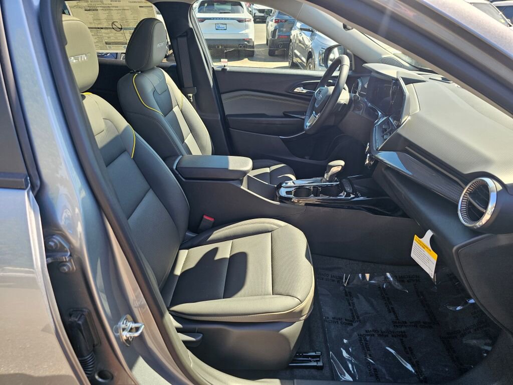 New 2026 Chevrolet Trax ACTIV w/ Sunroof Package FWD image 29