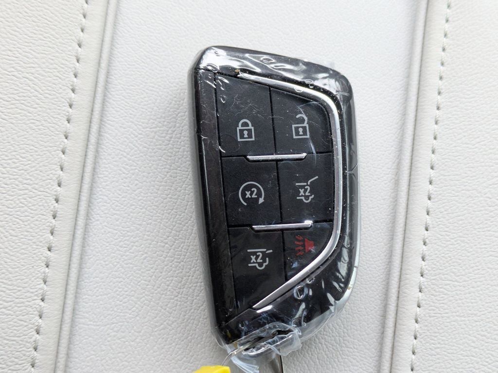 Certified 2025 Cadillac Escalade Premium Luxury Platinum w/ LPO, Radiant Package RWD image 34