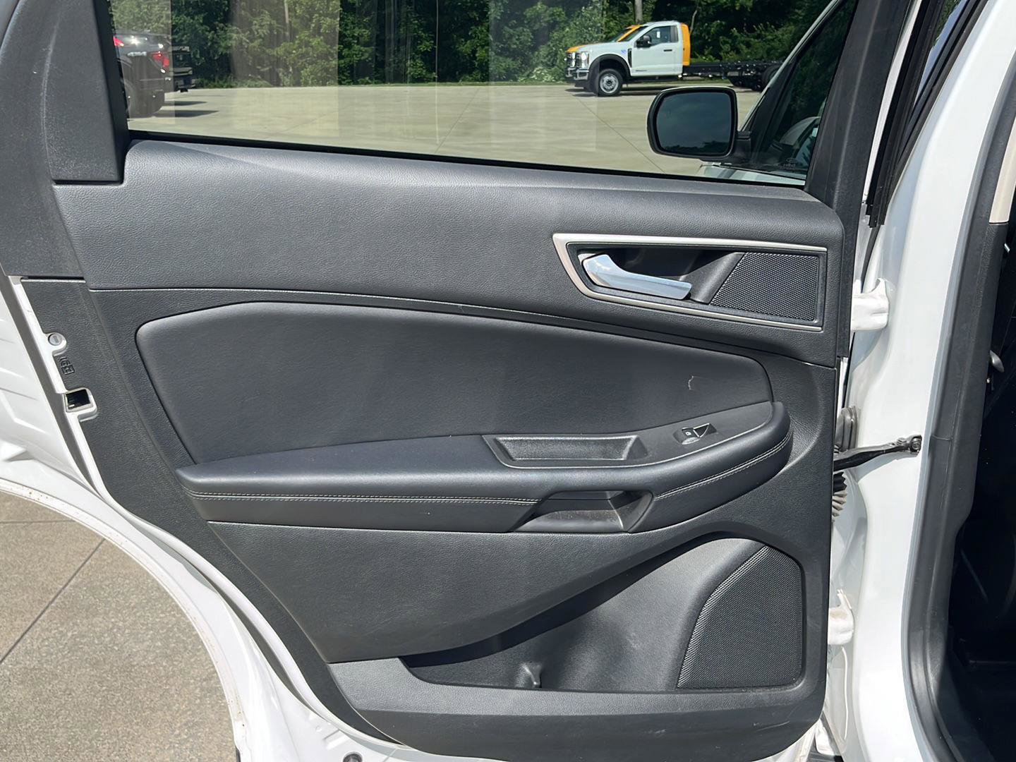 Used 2023 Ford Edge SEL w/ Convenience Package AWD/4WD image 24