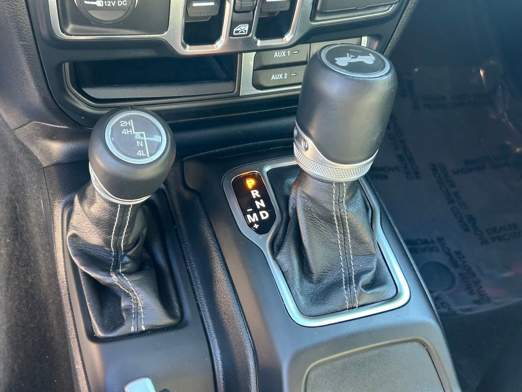 Used 2024 Jeep Wrangler Sahara w/ Technology Group image 14