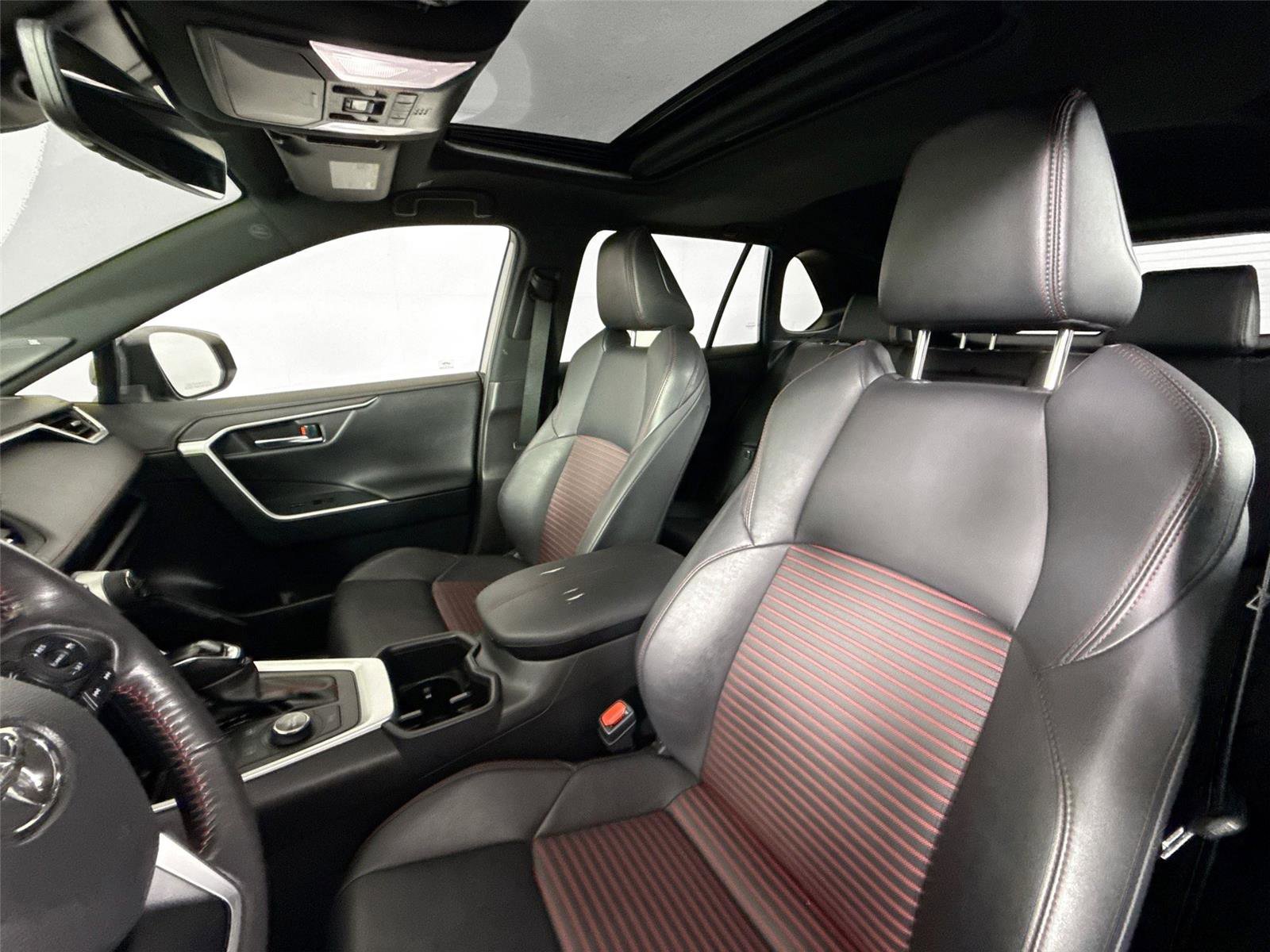 Used 2023 Toyota RAV4 XSE w/ Weather Package image 15