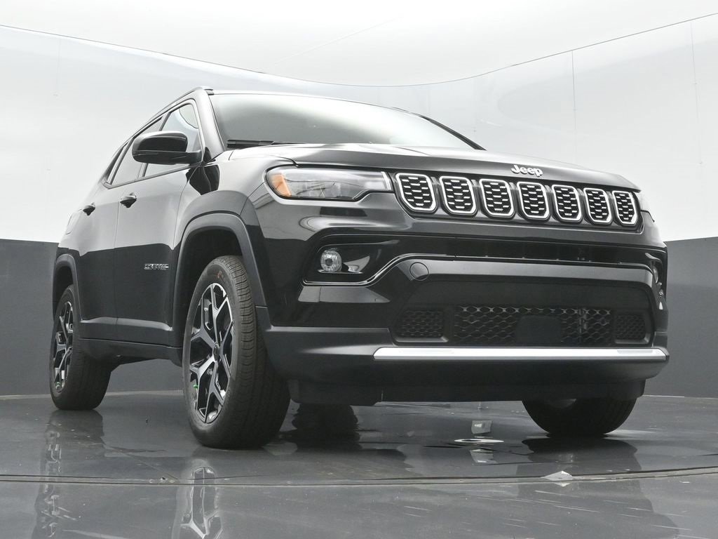 Used 2025 Jeep Compass Limited image 27