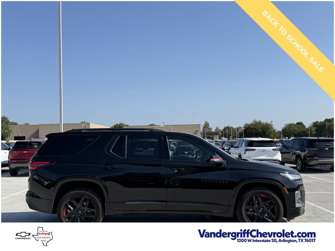 Used 2023 Chevrolet Traverse Premier w/ Redline Edition FWD image 3