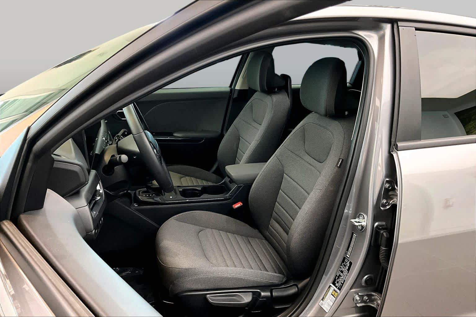 Used 2025 Kia K4 EX FWD image 8