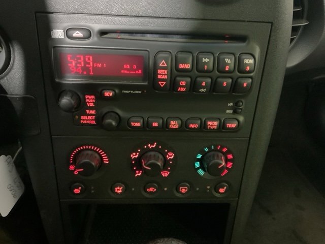 Used 2004 Pontiac Grand Prix GT2 w/ Leather Trim Pkg image 19