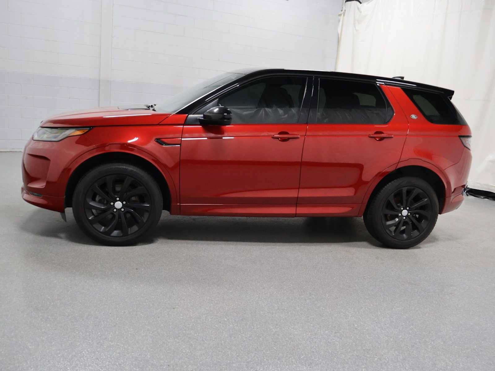 Used 2022 Land Rover Discovery Sport S R-Dynamic AWD/4WD image 2